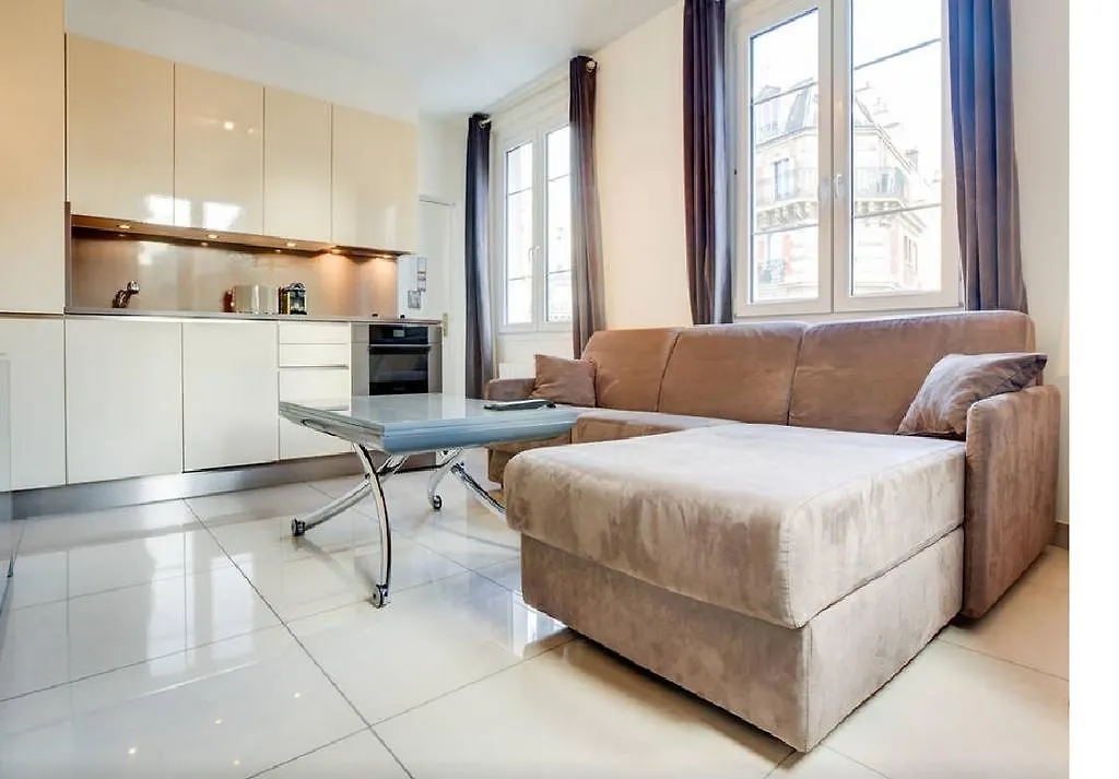 Apartment Notre Dame Bright Paris